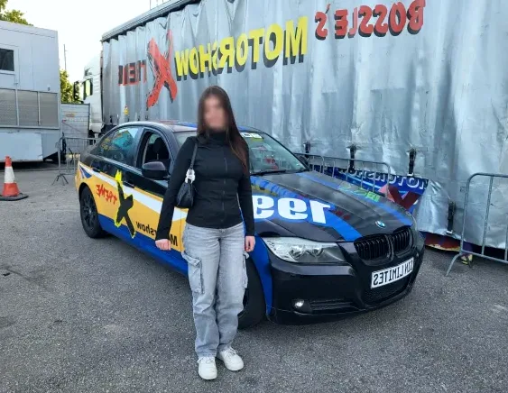 Anna, 18
