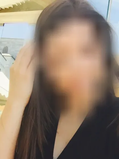 Cynthia, 35