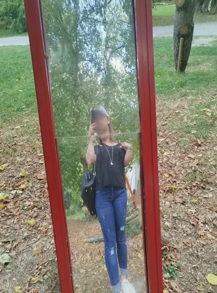 Denise, 27