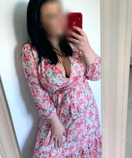 Emma, 29