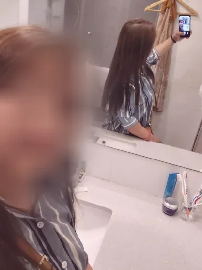 Esmee, 31