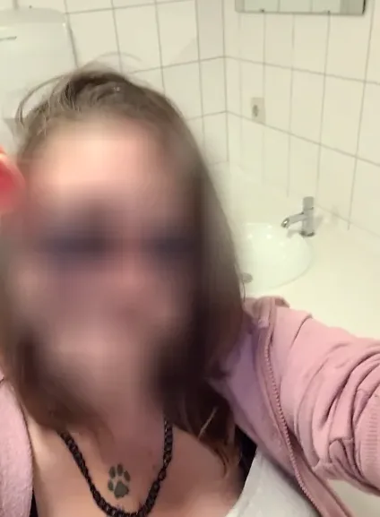 Jill, 33