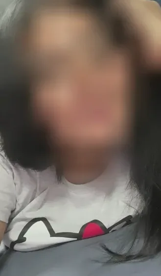 Lauren, 25