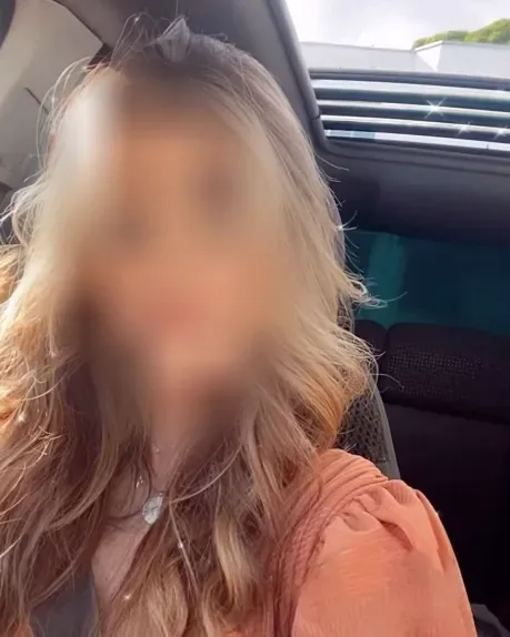 Leyla, 28