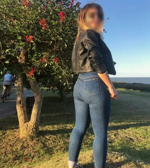 Linda, 36