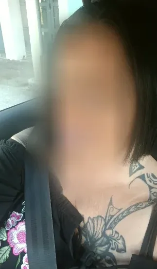 Sabine, 37