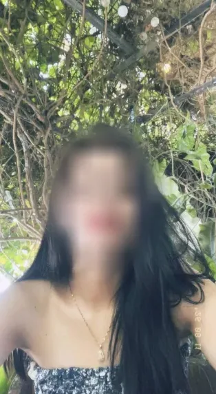 Sanae, 24